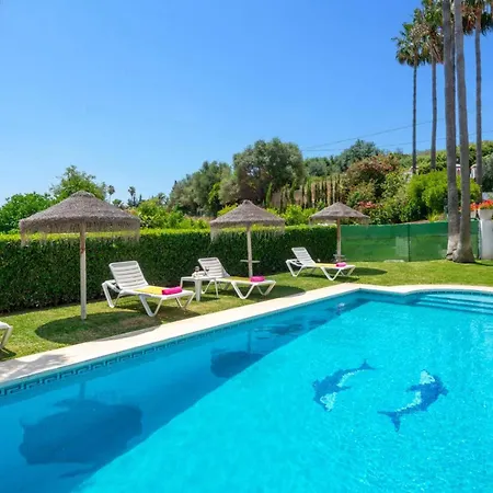 Rosa By Villa Estepona